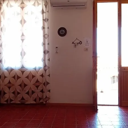 A Due Passi Dal Mare Casa de Férias